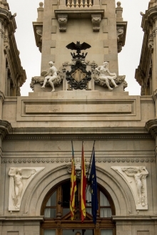 3 Escudo y alegorías fachada Ayuntamiento. Foto Archivo Casa-Museo Benlliure, Ayuntamiento de Valencia