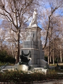 Monumento a Cuba, Parque del Retiro de Madrid, Colaboraron Benlliure, Blay, Ansorey y Cristobal. Foto Archivo FMB