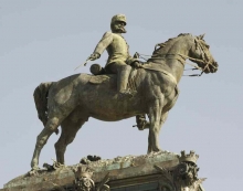 Estatua de Alfonso XII a caballo. Foto JC Martín Lera, DGPH CAM