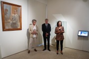 Inauguración de la exposición: de izquierda a derecha, la directora de la Fundación Mariano benlliure, el Director General de Patrimonio Cultural y la Directora del Museu Grâo Vasco. Foto Museu Grâo Vasco.