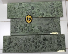 Copias de los relieves de las estaciones con la firma apócrifa lijada. Foto Archivo Subrupo Patrimonio de la Policía Nacional adscrita a la Comunidad Valenciana