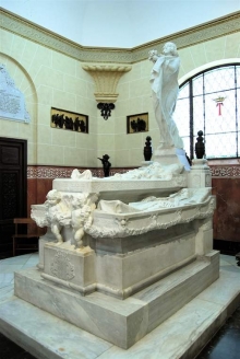 Mausoleo de la Vizcondesa de termens, féretros de la vizcondesa de Termens y de sus padres. Foto Archivo Fundación Mariano Benlliure